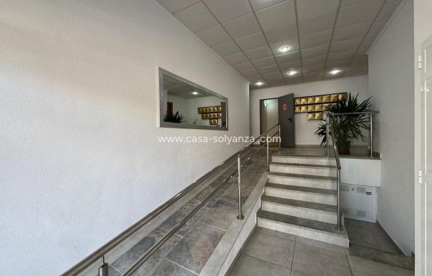 Resale - Apartment / flat - Torrevieja - Estacion Autobuses
