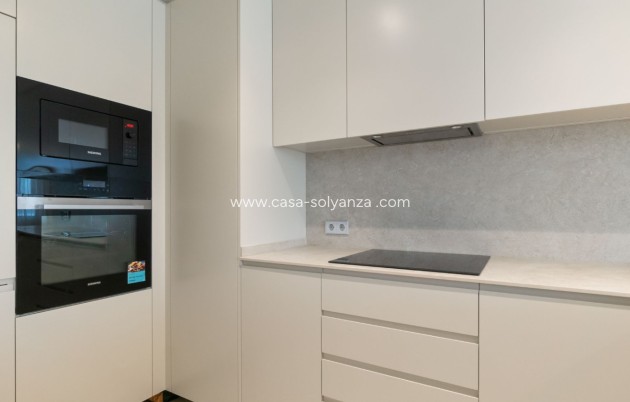 Resale - Apartment / flat - Torrevieja - Costa Blanca