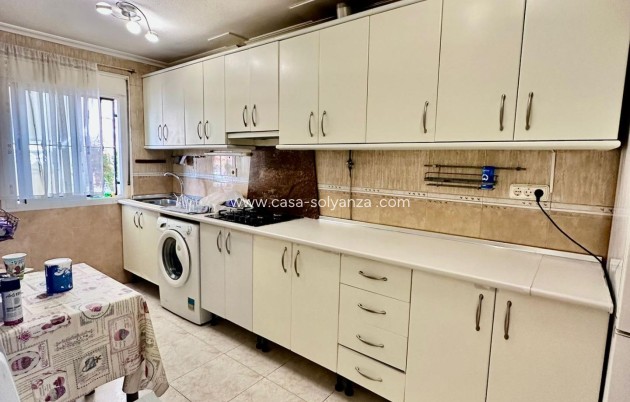 Resale - Bungalow - Torrevieja - Aguas nuevas