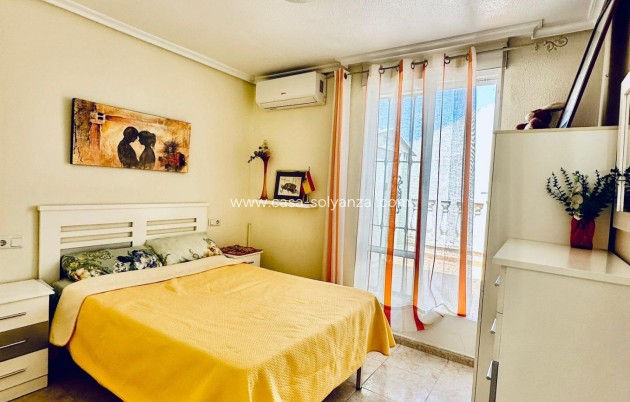 Resale - Bungalow - Torrevieja - Aguas nuevas