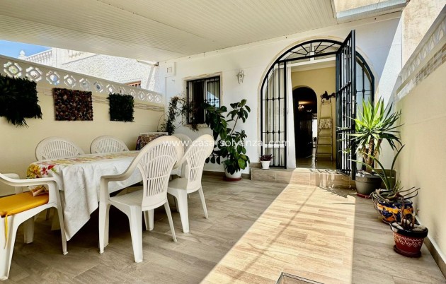 Resale - Bungalow - Torrevieja - Aguas nuevas