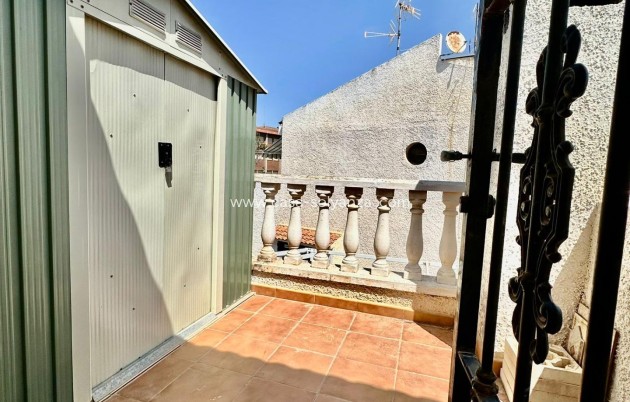 Resale - Bungalow - Torrevieja - Aguas nuevas