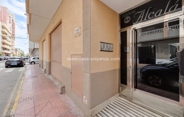 Resale - Apartment / flat - Torrevieja - Center