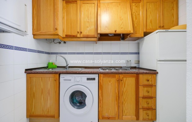 Resale - Apartment / flat - Torrevieja - Center