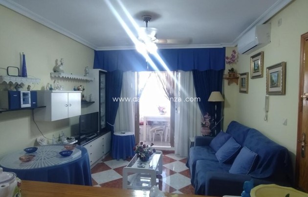 Resale - Apartment / flat - Torrevieja - La Mata