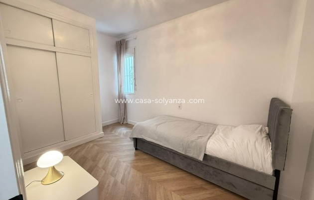 Resale - Apartment / flat - Torrevieja - PARQUE DE LAS NACIONES