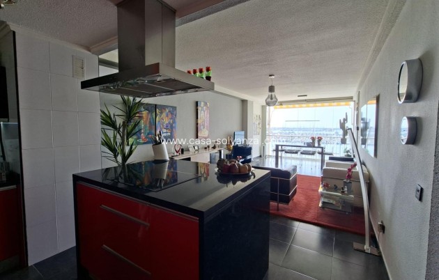 Resale - Apartment / flat - Torrevieja - Acequion
