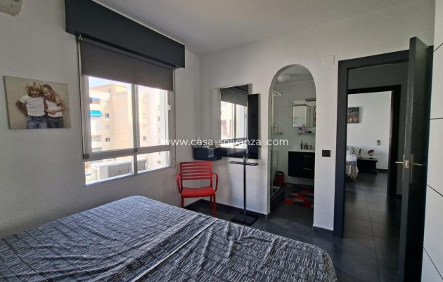 Resale - Apartment / flat - Torrevieja - Acequion