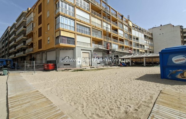 Resale - Apartment / flat - Torrevieja - Acequion