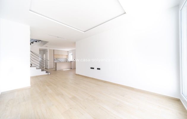Resale - Villa - Torrevieja - Aguas nuevas
