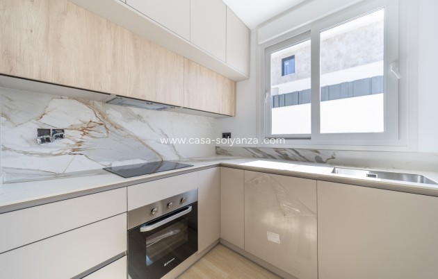 Resale - Villa - Torrevieja - Aguas nuevas