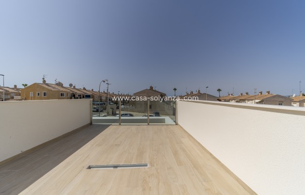 Resale - Villa - Torrevieja - Aguas nuevas