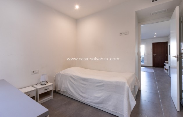 Resale - Bungalow - Torrevieja - Costa Blanca