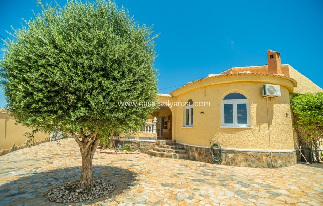 Resale - Villa - Torrevieja - Costa Blanca