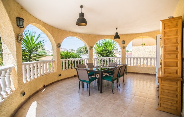 Resale - Villa - Torrevieja - Costa Blanca