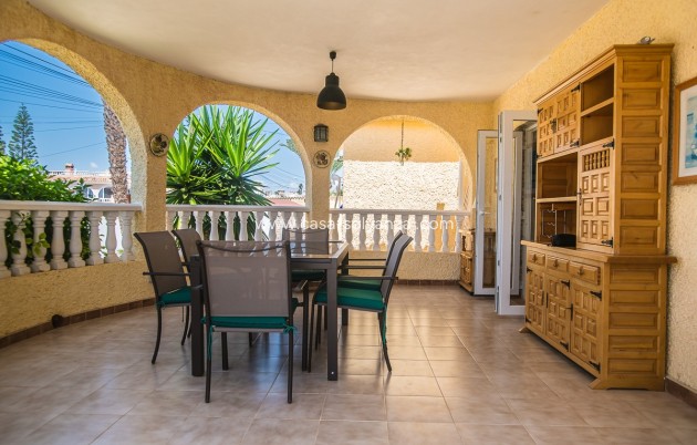 Resale - Villa - Torrevieja - Costa Blanca