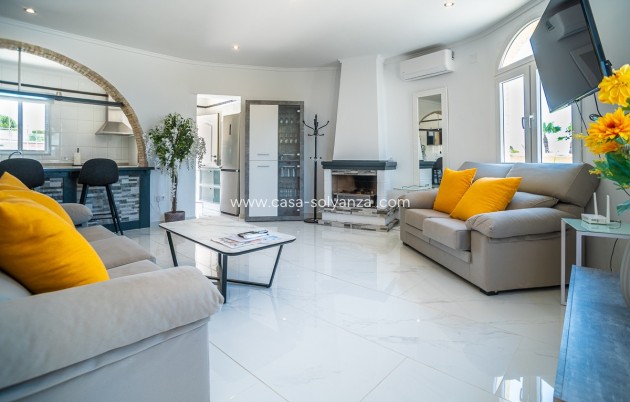 Resale - Villa - Torrevieja - Costa Blanca