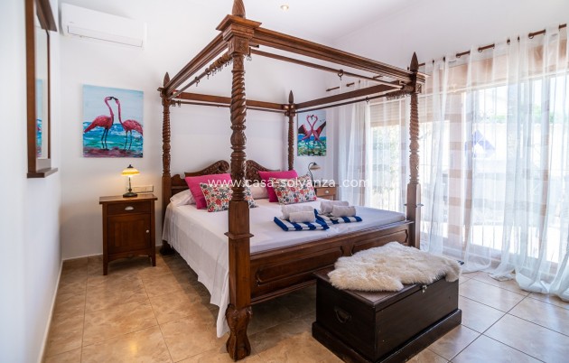 Resale - Villa - Torrevieja - Costa Blanca