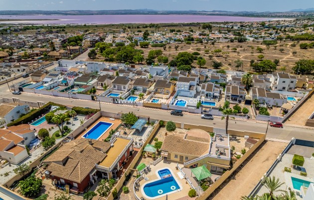 Resale - Villa - Torrevieja - Costa Blanca