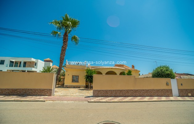 Resale - Villa - Torrevieja - Costa Blanca