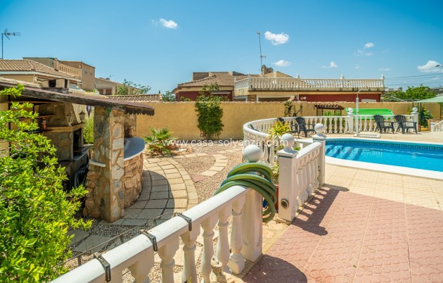 Resale - Villa - Torrevieja - Costa Blanca