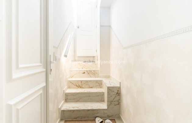 Resale - Townhouse - Torrevieja - Punta Prima