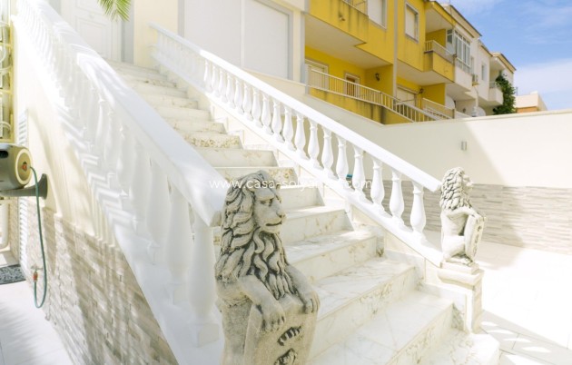 Resale - Townhouse - Torrevieja - Punta Prima