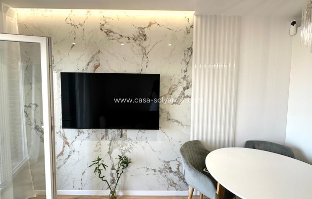 Resale - Apartment / flat - Torrevieja - Punta Prima