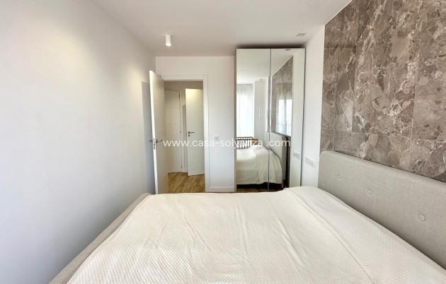 Resale - Apartment / flat - Torrevieja - Punta Prima