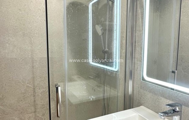 Resale - Apartment / flat - Torrevieja - Punta Prima