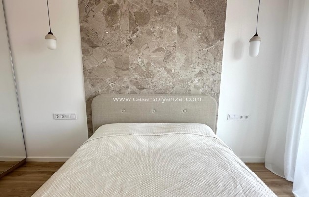 Resale - Apartment / flat - Torrevieja - Punta Prima
