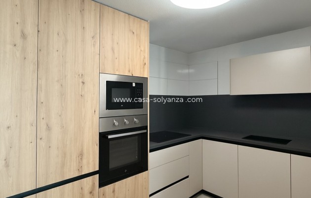 Resale - Apartment / flat - Orihuela Costa - La Zenia