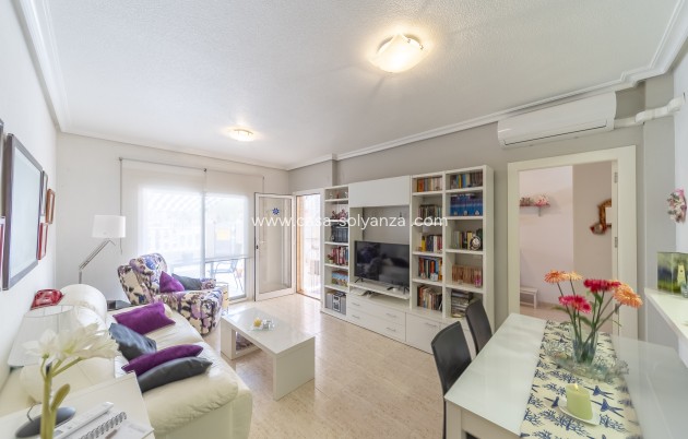 Resale - Apartment / flat - Torrevieja - La Mata
