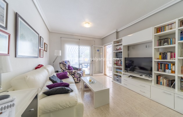 Resale - Apartment / flat - Torrevieja - La Mata