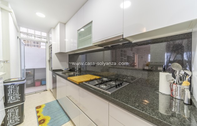Resale - Apartment / flat - Torrevieja - La Mata