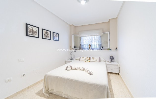 Resale - Apartment / flat - Torrevieja - La Mata