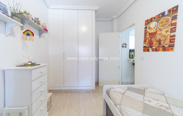 Resale - Apartment / flat - Torrevieja - La Mata