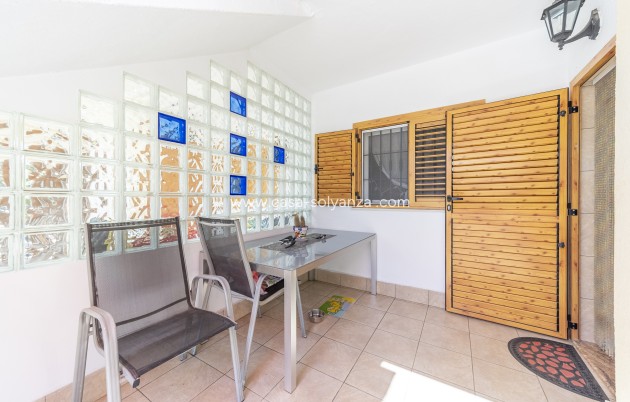 Resale - Apartment / flat - Torrevieja - La Mata