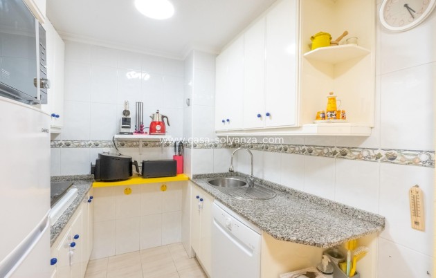 Resale - Apartment / flat - Torrevieja - La Mata