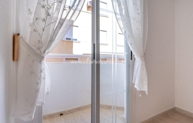 Resale - Apartment / flat - Torrevieja - La Mata