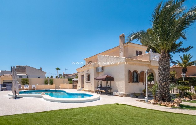 Resale - Villa - Torrevieja - El chaparral