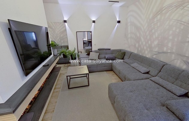 Resale - Villa - Torrevieja - La Siesta