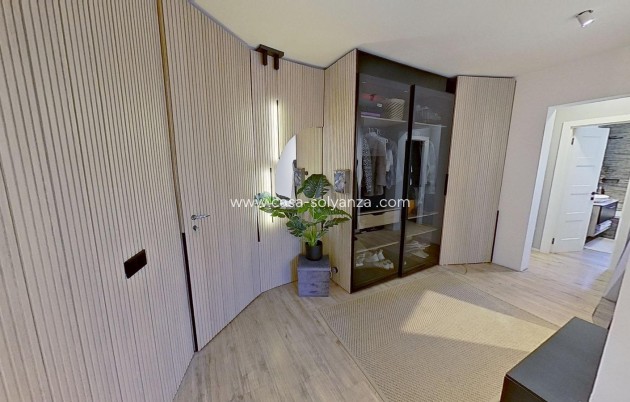 Resale - Villa - Torrevieja - La Siesta