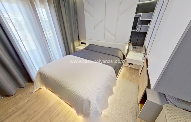 Resale - Villa - Torrevieja - La Siesta