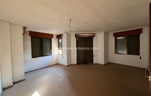 Resale - Townhouse - Catral - Avda Principal