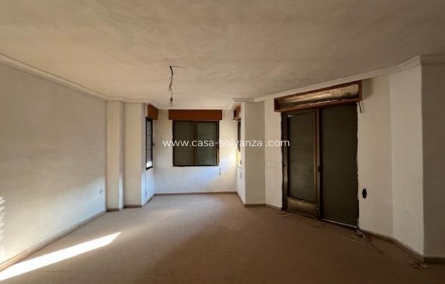 Resale - Townhouse - Catral - Avda Principal