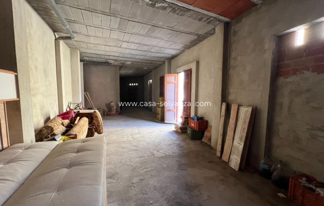 Resale - Townhouse - Catral - Avda Principal