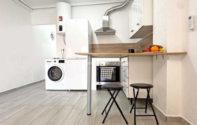 Resale - Apartment / flat - Torrevieja - Costa Blanca