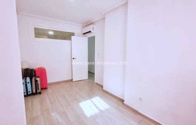 Resale - Apartment / flat - Torrevieja - Costa Blanca