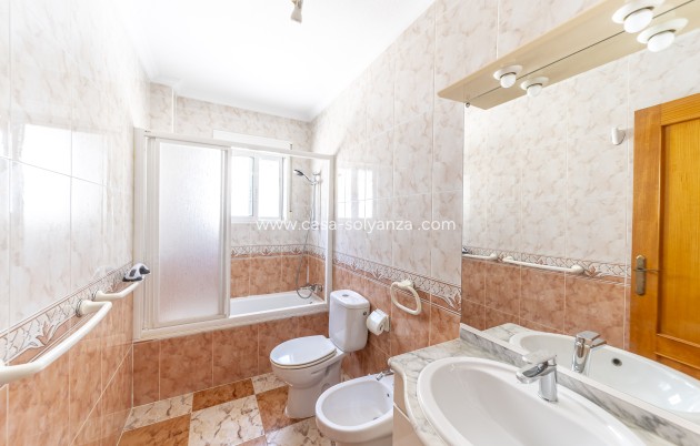 Resale - Villa - Orihuela Costa - La Regia